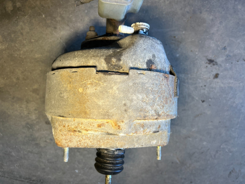 1986-1993 Volvo 240 244 Brake Booster & Master Cylinder Assembly OEM #4289EM