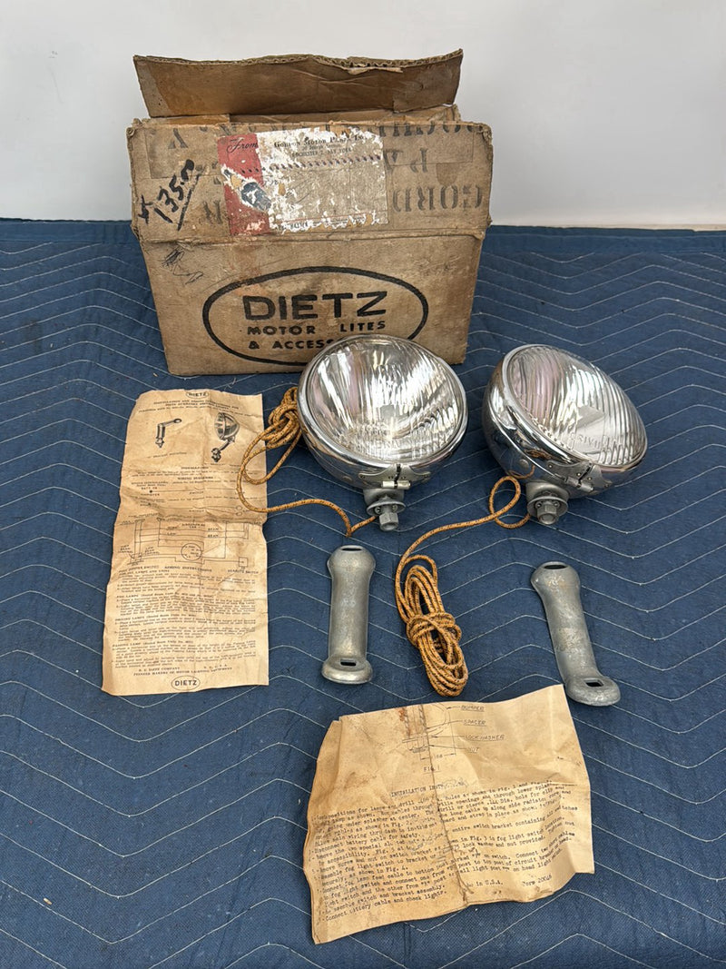 1950 - Headlight Set