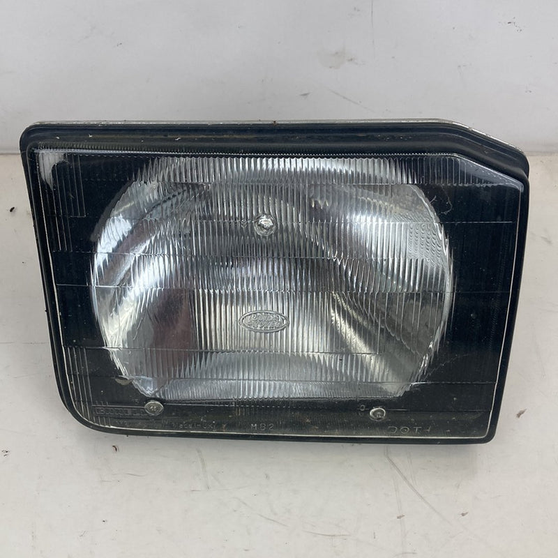 1999-2004 Land Rover Discovery II L550 Headlight Right Glass OEM #5074M