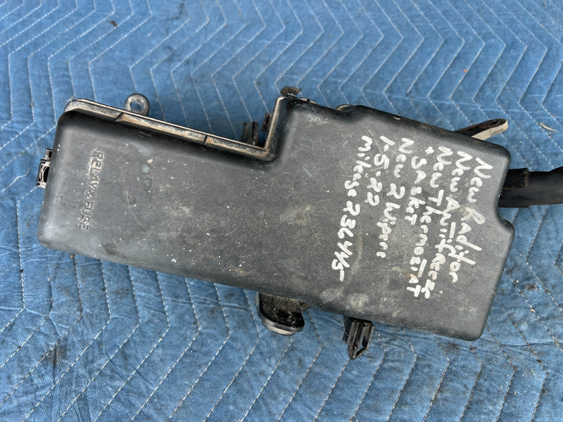 2002-2006 Toyota Camry Engine Fuse Relay Junction Module Box Assembly OEM #128DU