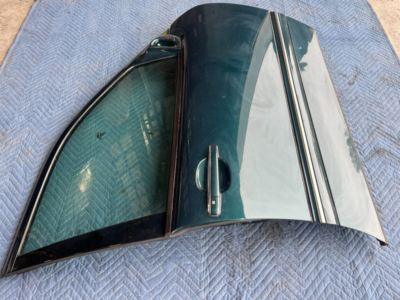 1998-2003 Mercedes W210 E320 Front Passenger Right Door Assembly OEM #4729EM