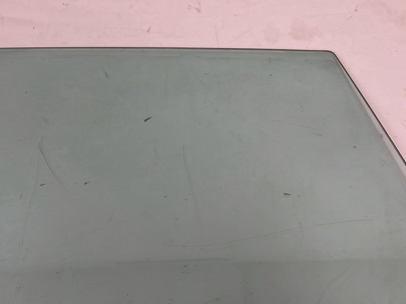 1986-1993 Volvo 240 244 Rear Driver Left Window Glass 43R-001105 OEM #5579EM