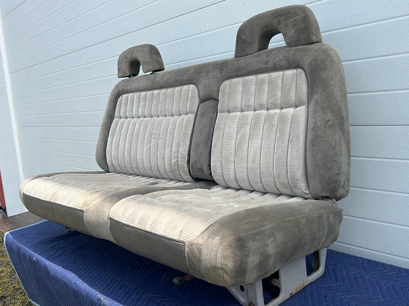 Chevrolet Silverado - Seat Front Pair