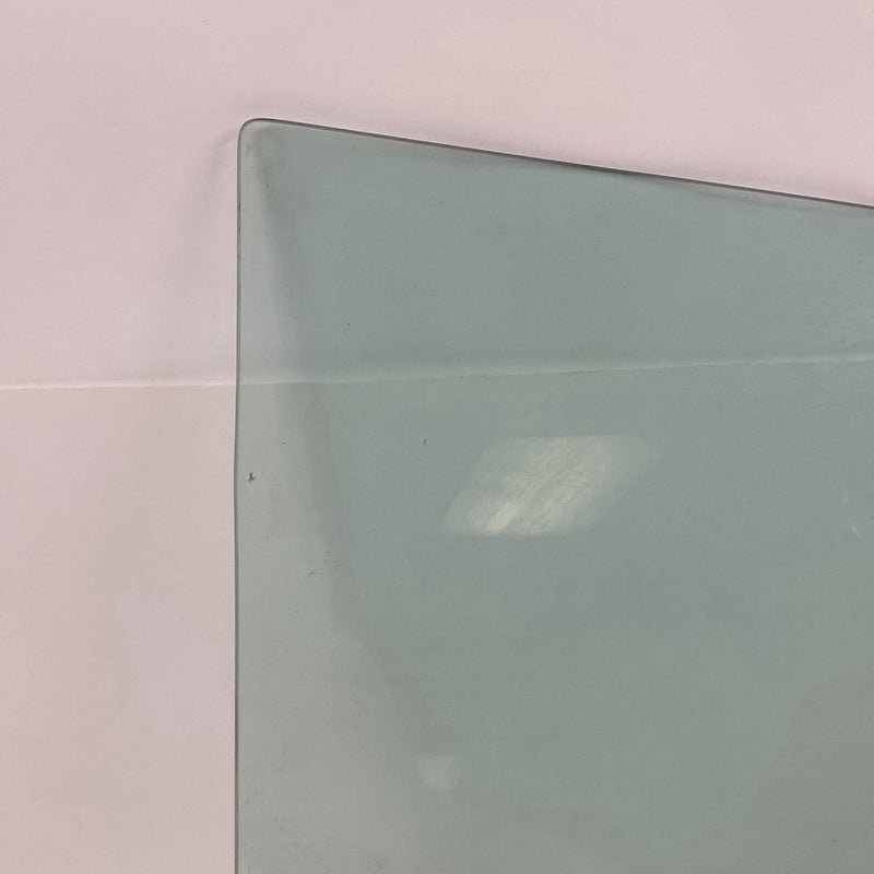 1975-1980 Volvo 244 Front Right RH Window Glass 77202001 OEM #4897M