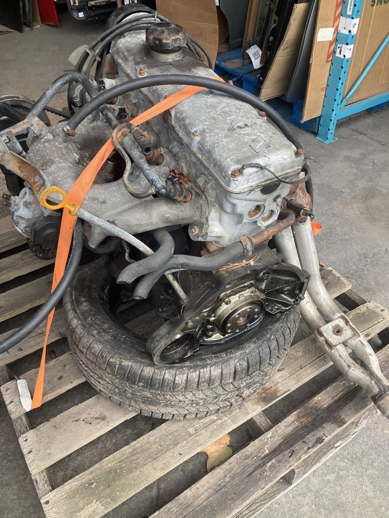 1981-1985 Volvo 240 245 4 Cyl B21F Engine Assembly 1000160 OEM