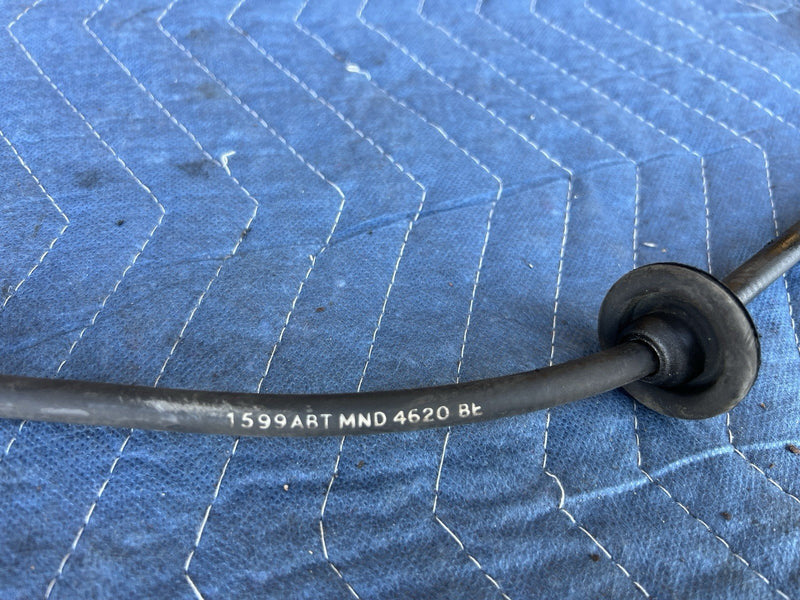 1998-2003 Jaguar XJR XJ8 X308 Gas Pedal Throttle Cable OEM #4712E