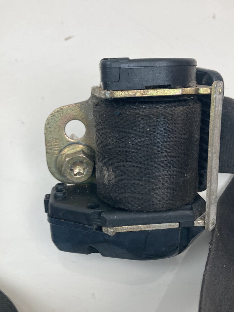 1992 Volvo 940 944 - Seat Belt Front Left PN: 3539349 352747