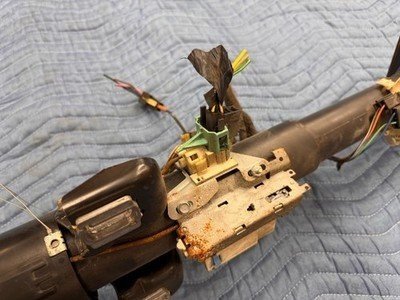 1988-1994 GM Chevy GMC C/K Steering Column & Wheel Auto w/Tilt & Keys OEM #4757E