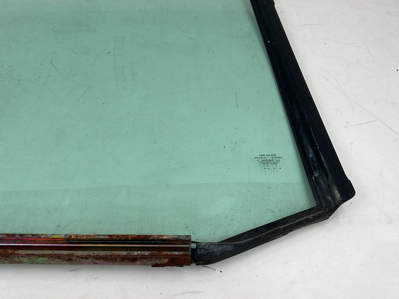 1995-1998 Chevrolet C/K Front Passenger Right Window Glass OEM
