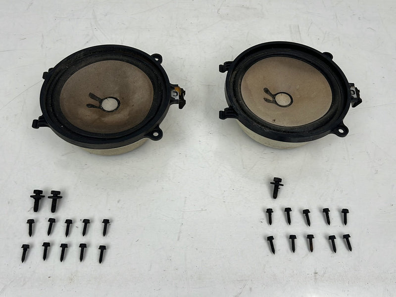 1995-1998 Chevrolet GMC C/K Left & Right Door Speaker Pair OEM