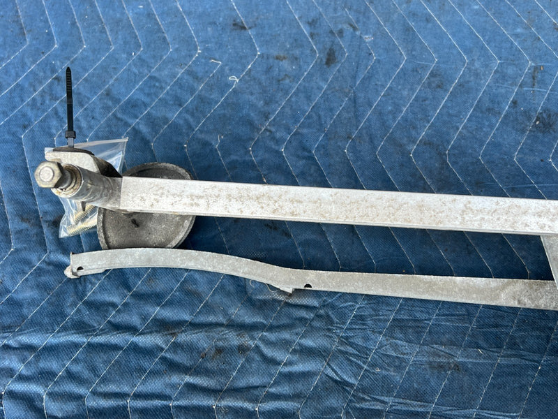 1989-1995 Volvo 740 940 Sedan Windshield Wiper Transmission 3518129 OEM #3708EM