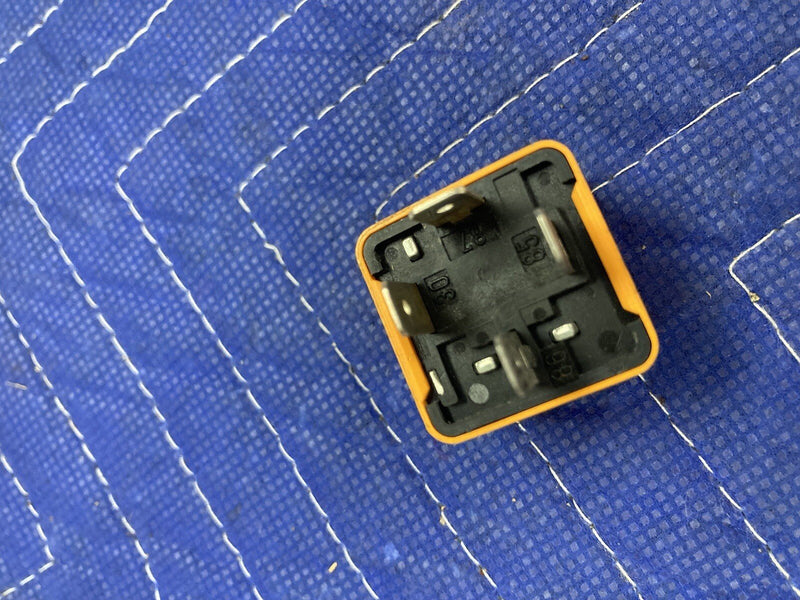 1984-1991 BMW 318i 325i E30 Orange 4 Prong Relay Unit 1375474 OEM #2686M