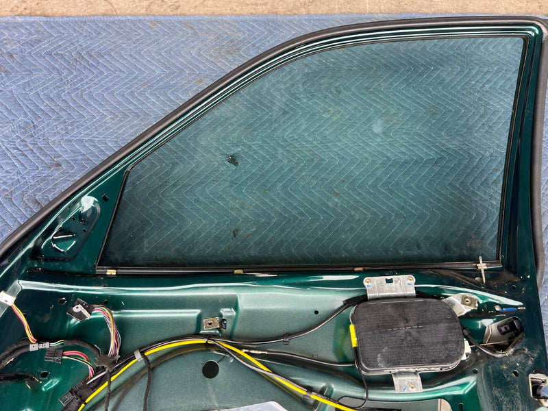 1998-2003 Mercedes W210 E320 Front Passenger Right Door Assembly OEM #4729EM