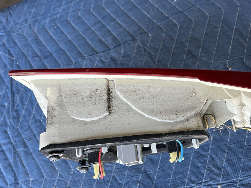 2008-2013 Volvo XC70 Left & Right Wagon Gate Tail Light Assembly Pair OEM #4267E