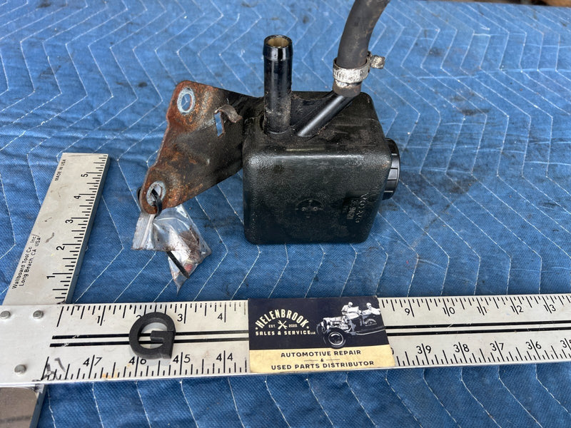 1989-1995 Volvo 740 940 Sedan Power Steering Fluid Reservoir Tank OEM #3703EM