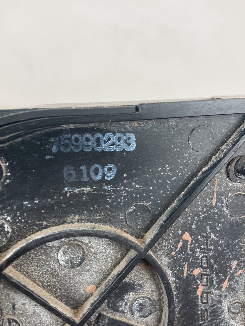 1996 Chevrolet Silverado GMT800 - Hood Work Light PN: 15990293 6109