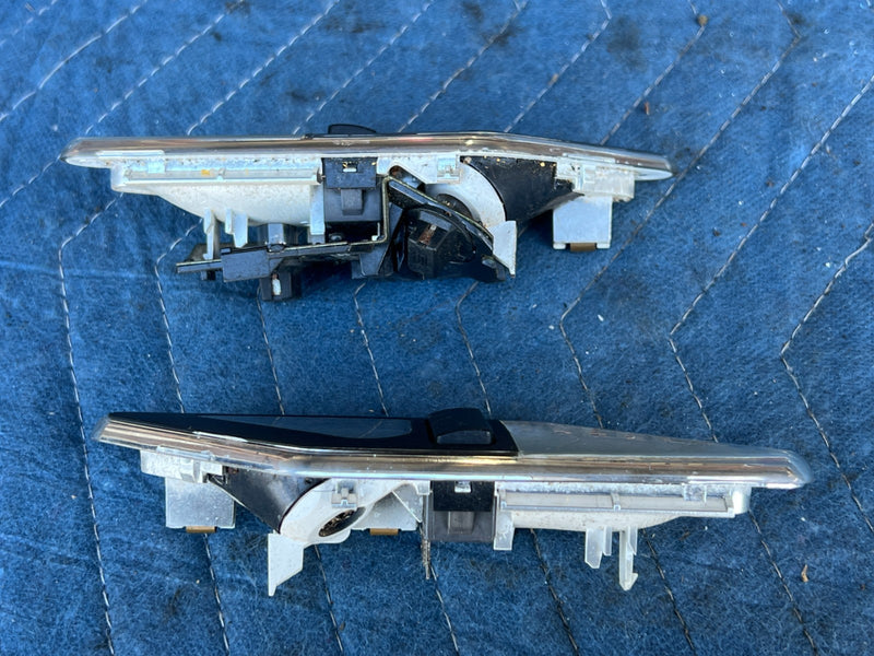 2000-2005 BMW 330xi 325xi E46 Rear Right & Left Dome Light Lamp Pair OEM #4796EM