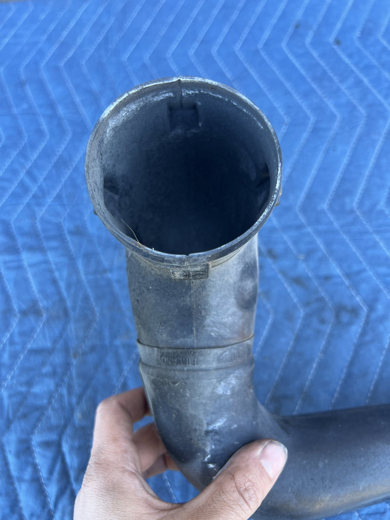 1988 Volvo 240 245 - Air Intake Duct PN: 1306688