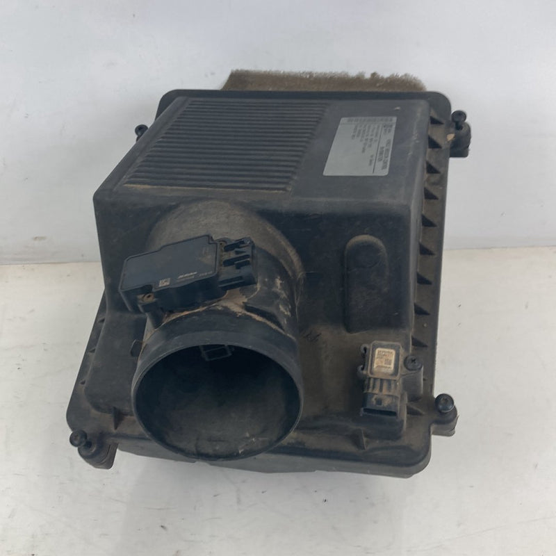 2007-2014 Chevrolet Silverado GMT900 Air Filter Housing Box MAF 29507145 #5338M