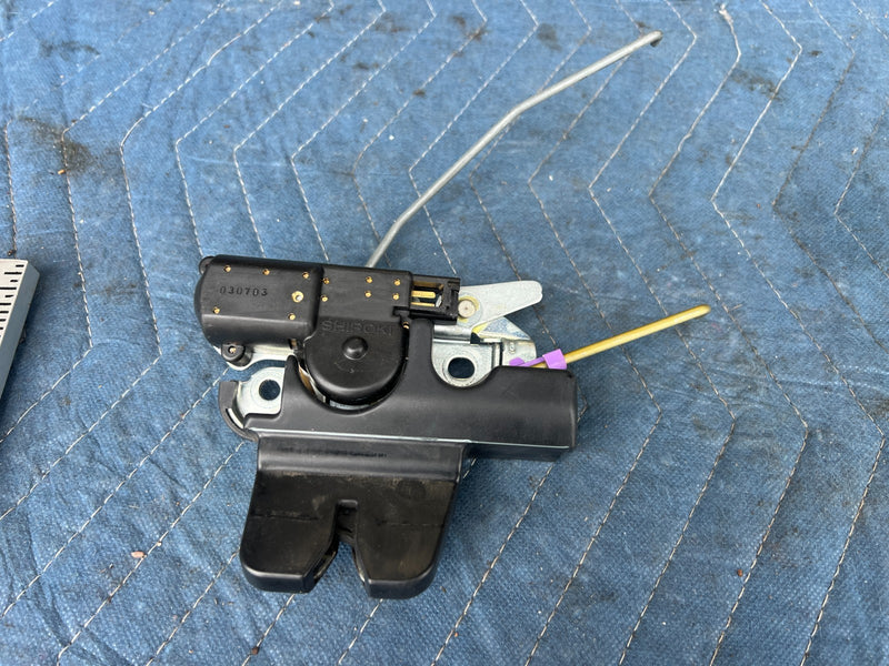 2002-2006 Toyota Camry Rear Trunk Deck Lock Latch Release Actuator OEM #5004EM