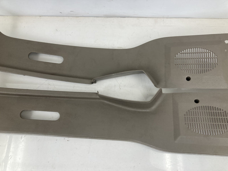 1995-1998 Chevrolet Silverado 2500 GMT400 B Pillar Trim 15976271 15976272 OEM