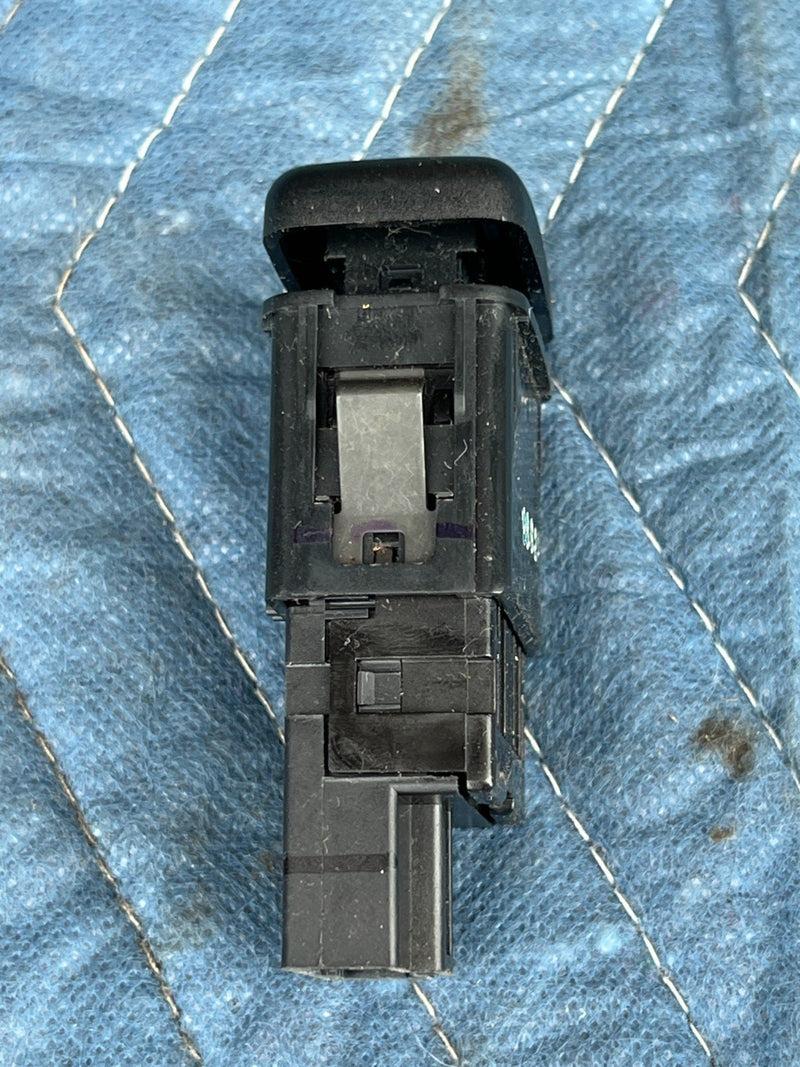 1998-2002 Honda Accord M15784 Dash Cruise Control Switch Button #1949CN