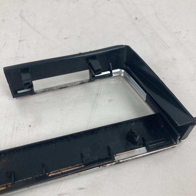 1981-1985 Volvo 240 245 Dash Vent Trim 1202251 OEM