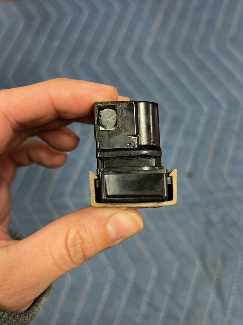 1992 Chevrolet K1500 - Glove Box Lid