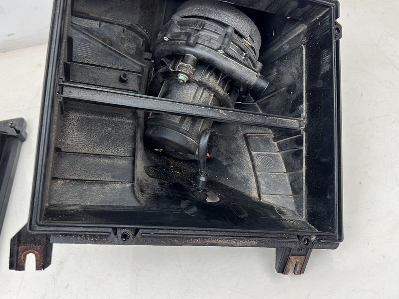 1996-2003 Audi S8 D2 A8 Air Cleaner Filter Housing Box 077133837 OEM #6385EM