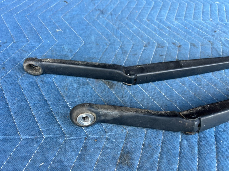 2000-2005 BMW 330xi 325xi E46 Front RH & LH Windshield Wiper Arm Pair OE #4779EM