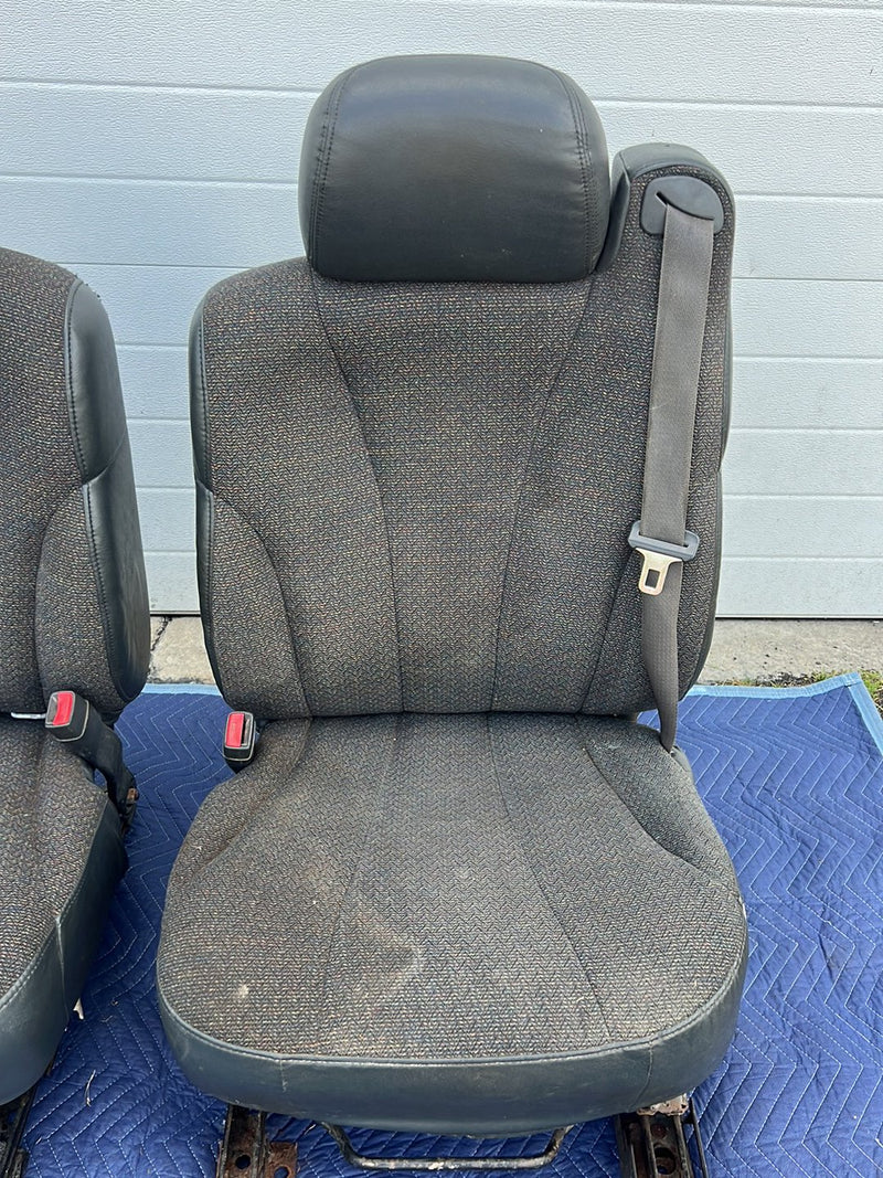 1995-1998 Chevrolet Silverado Tahoe GMC Seat Front Pair Gray Cloth OEM #5614EM