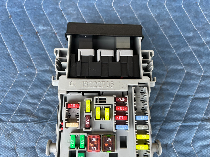 2012-2015 Chevy Cruze Fuse Box Cluster Under Hood 13222786 94556188 OEM #2186CN