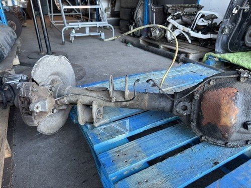 1975-1982 Volvo 240 Rear Axle Differential Assembly Manual Trans OEM #4400E
