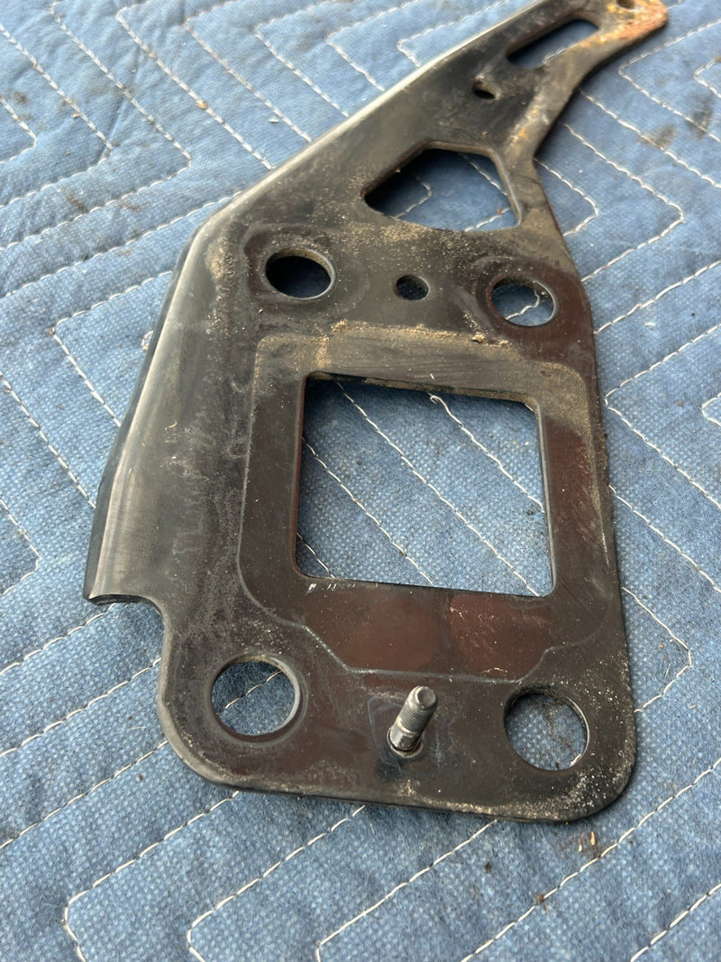 2005-2011 Audi A6 Driver Left Core Support Mount Bracket 4F0805499C OEM #3542EM