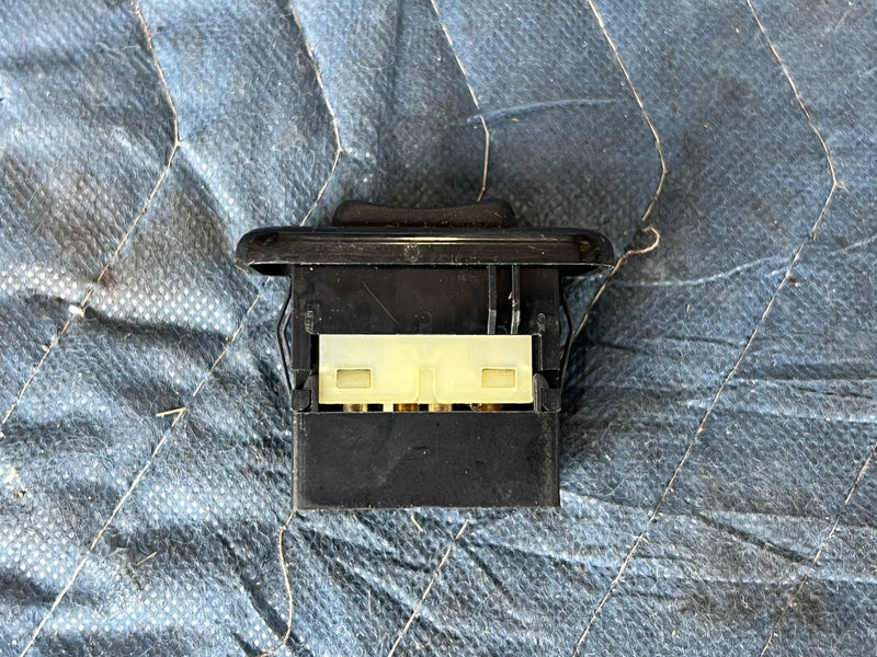 1989-1995 Volvo 740 940 Sedan Rear Passenger Door Power Window Switch OE #3835EM