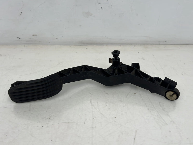 1993-1997 Volvo 850 Throttle Accelerator Gas Pedal Lever Assembly OEM