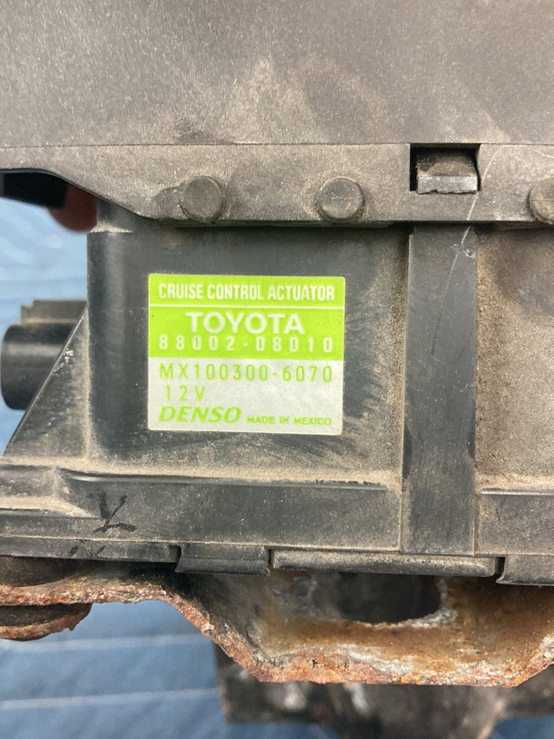 2000 Toyota Sienna L10 - Unknown PN: 88002-08010
