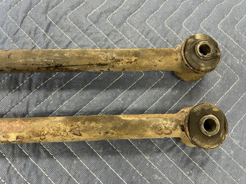 1975-1993 Volvo 240 244 245 Rear Torque Rod Pair Left & Right Solid Axle #3906E