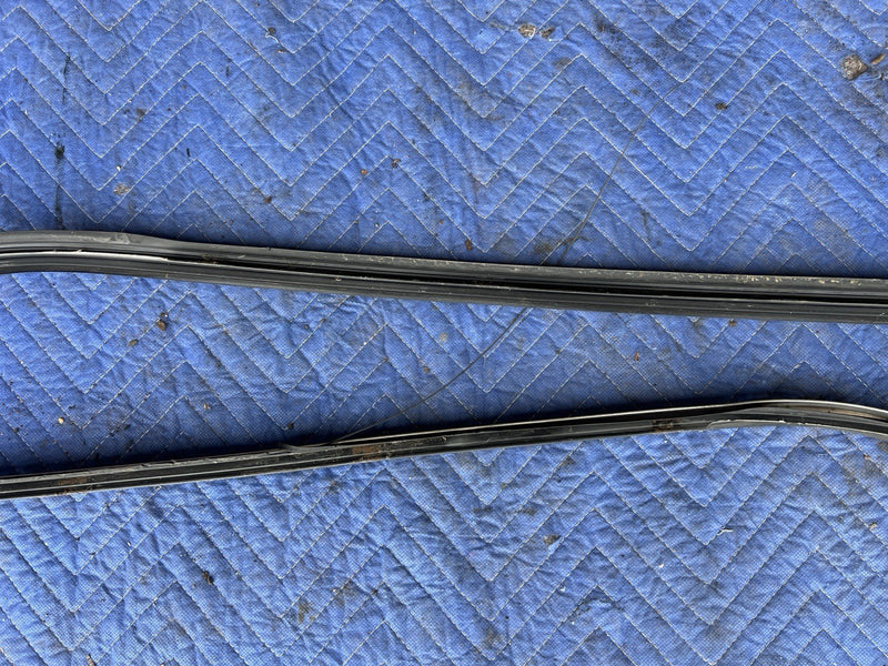 1993-1997 Volvo 850 850R Left & Right Windshield Side Gutter Trim OEM #4438E