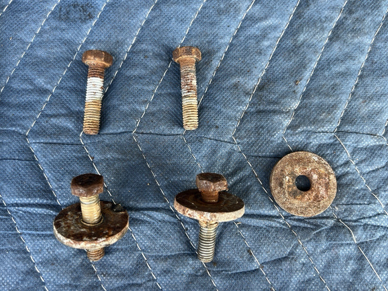 1998-2003 Jaguar XJR XJ8 X308 Rear Transmission Crossmember Bolt Set OEM #4727E