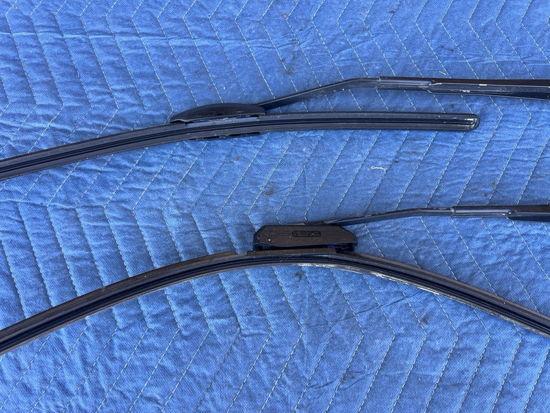 2003-2008 Toyota Corolla Wiper Arm Pair Left & Right Front Windshield OEM #5013E