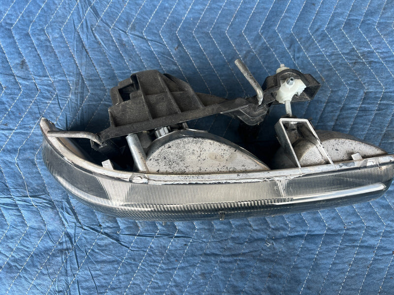 1999-2002 Chevy Silverado GM 1500 2500 Upper RH & LH Headlight Pair OEM #1732CN