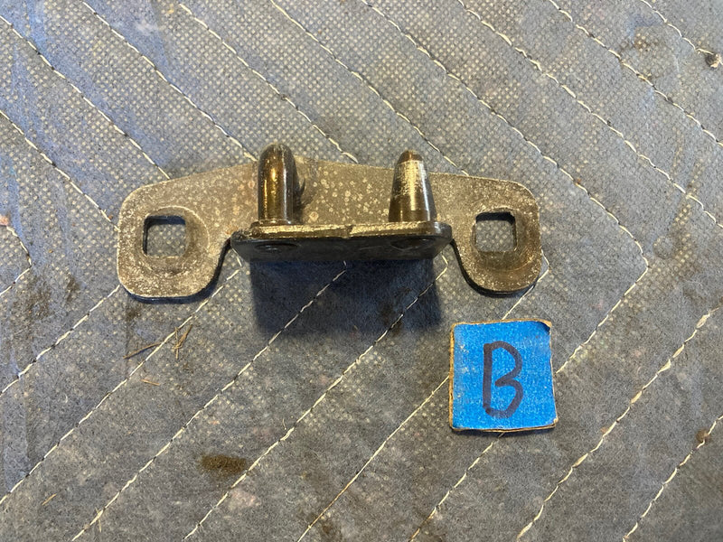 1988-1996 BMW E34 5 Series 525i 535i Trunk Deck Lid Latch Catch OEM #1986M