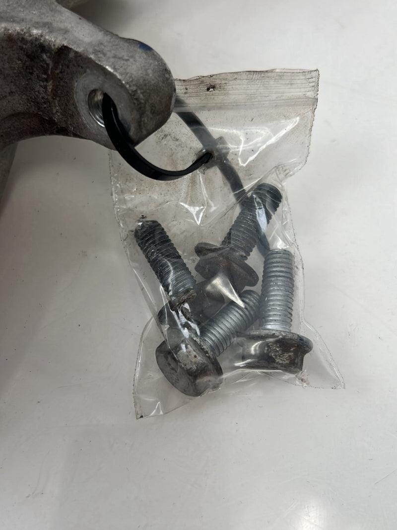 1996-2003 Audi S8 D2 A8 Lucas Rear Brake Caliper w/ Pads & Bolts Pair OE #6371EM