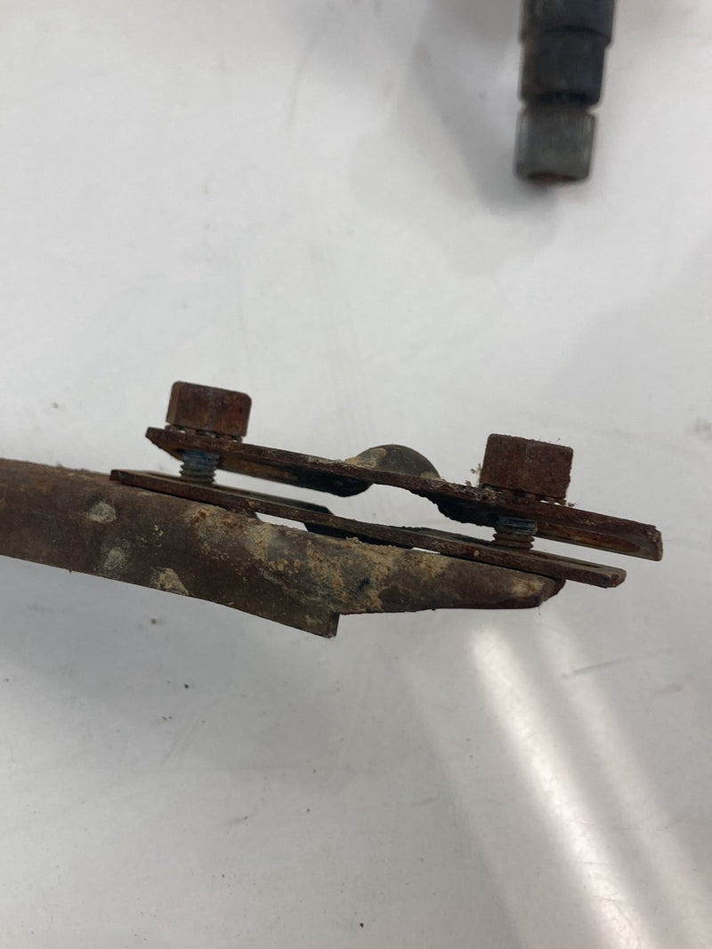 1988 Chevrolet Silverado 1500 GMT400 - Wiper Linkage