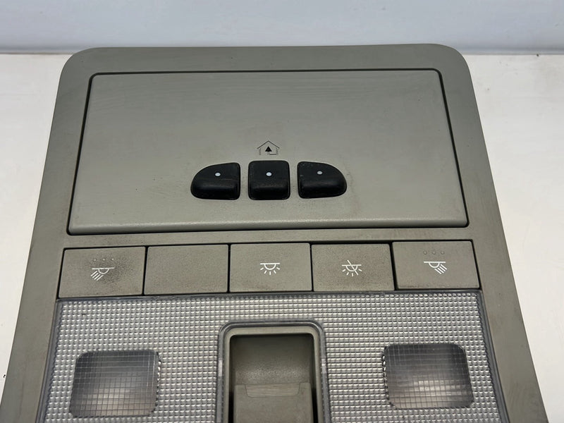 2012 Chevrolet Captiva Sport - Dome Light Front