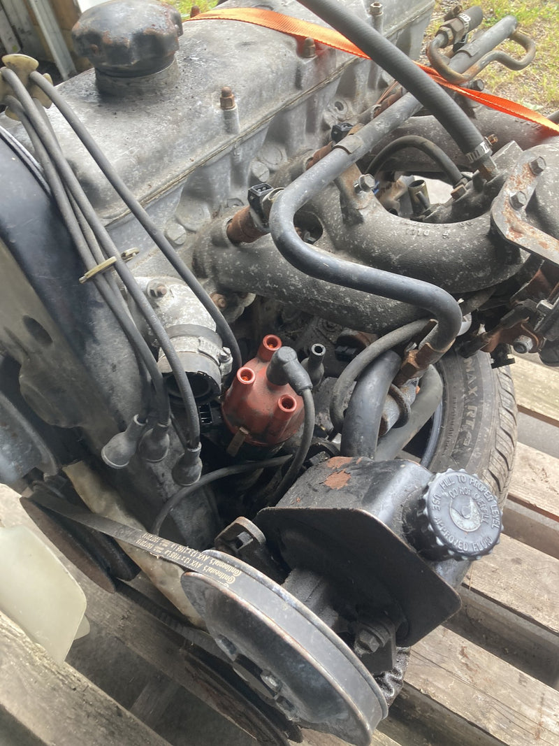 1981-1985 Volvo 240 245 4 Cyl B21F Engine Assembly 1000160 OEM