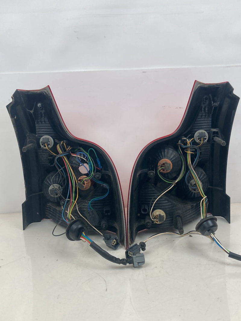 2005 Volvo XC90 I 275 Tail Light Assembly Pair LH RH 157633 157634 OEM #4815M