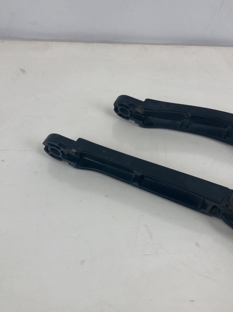 2005 Volvo XC90 I 275 Windshield Wiper Arm Pair 30753819 30753817 OEM #4828M
