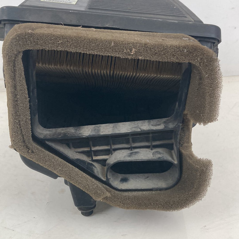 2007-2014 Chevrolet Silverado GMT900 Air Filter Housing Box MAF 15200023 #5335M